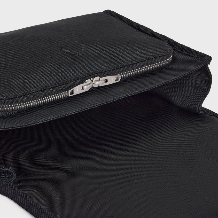 homens acessórios CELINE pequeno mensageiro trekking em nylon com estampa preto T204R2102