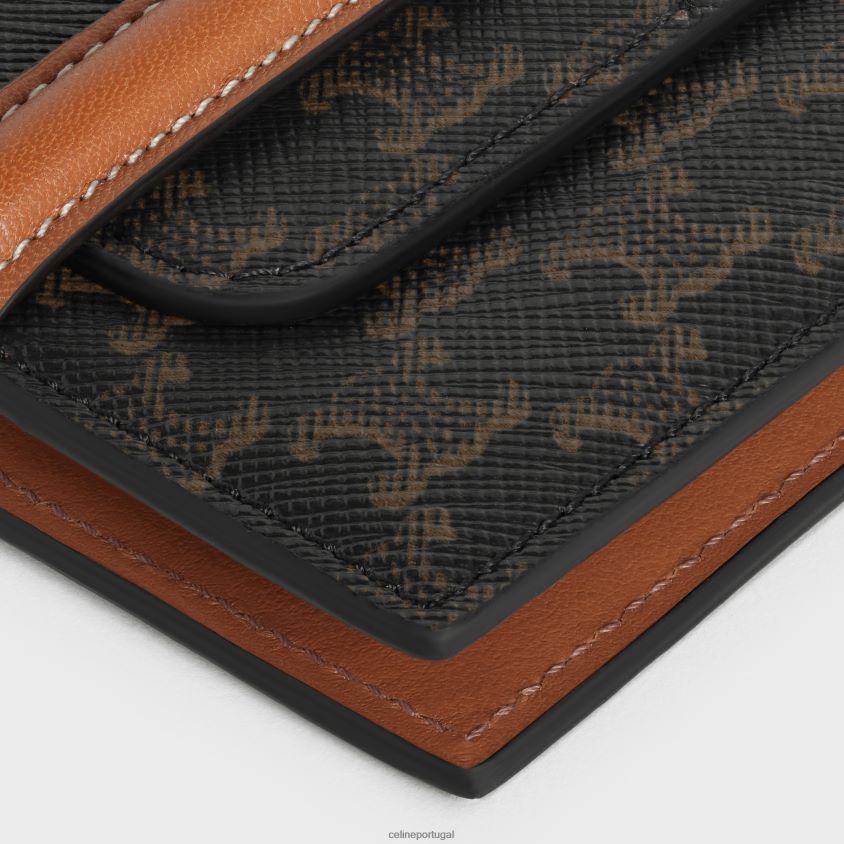 homens acessórios CELINE carteira de origami com aba em lona triomphe e pele de cordeiro bronzeado T204R2136