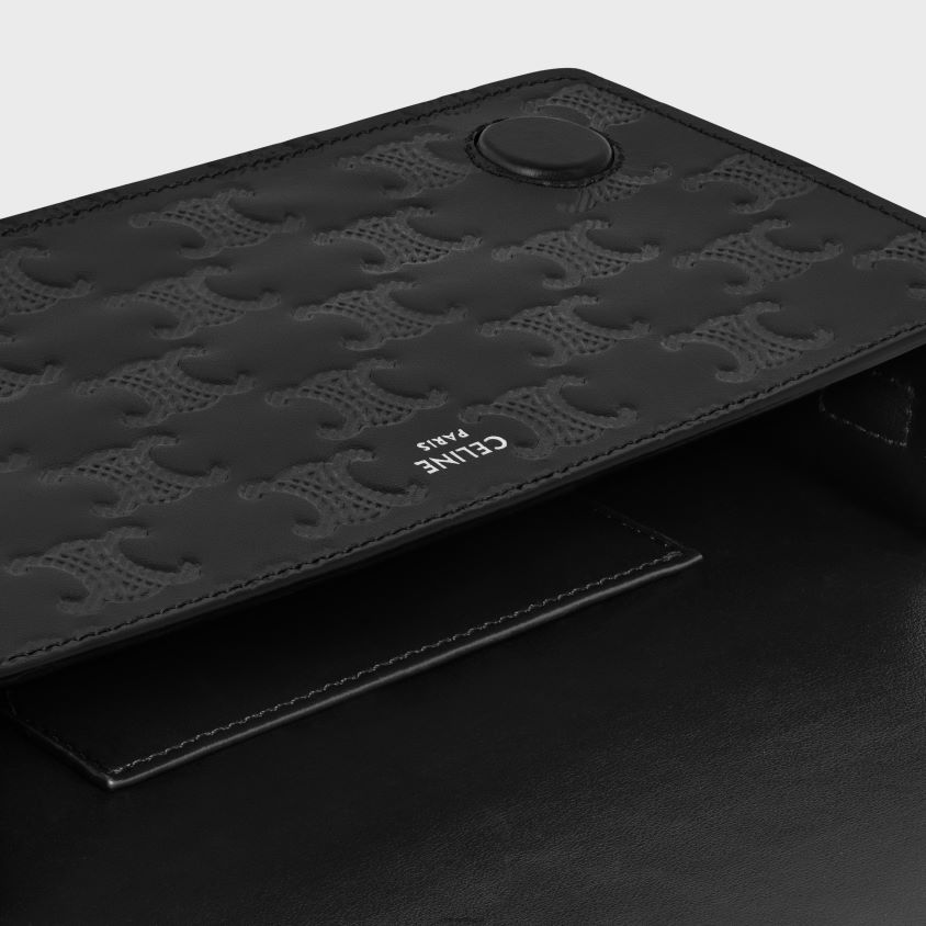 homens acessórios CELINE manga horizontal em couro de bezerro com relevo triomphe preto T204R2114