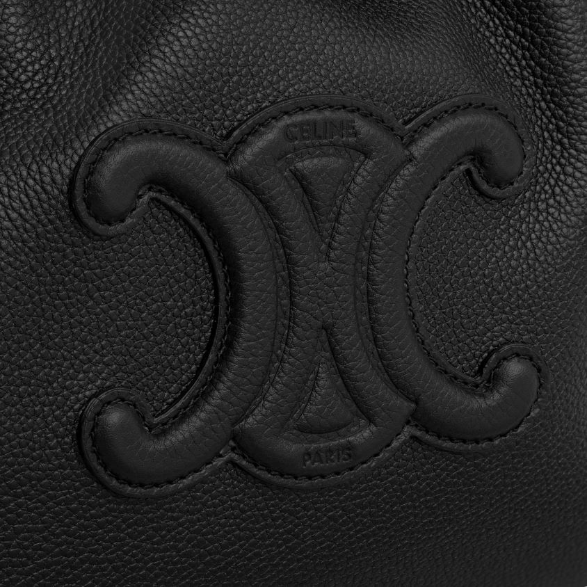 mulheres acessórios CELINE cabas pequenas com cordão cuir triomphe em couro de bezerro granulado preto T204R80