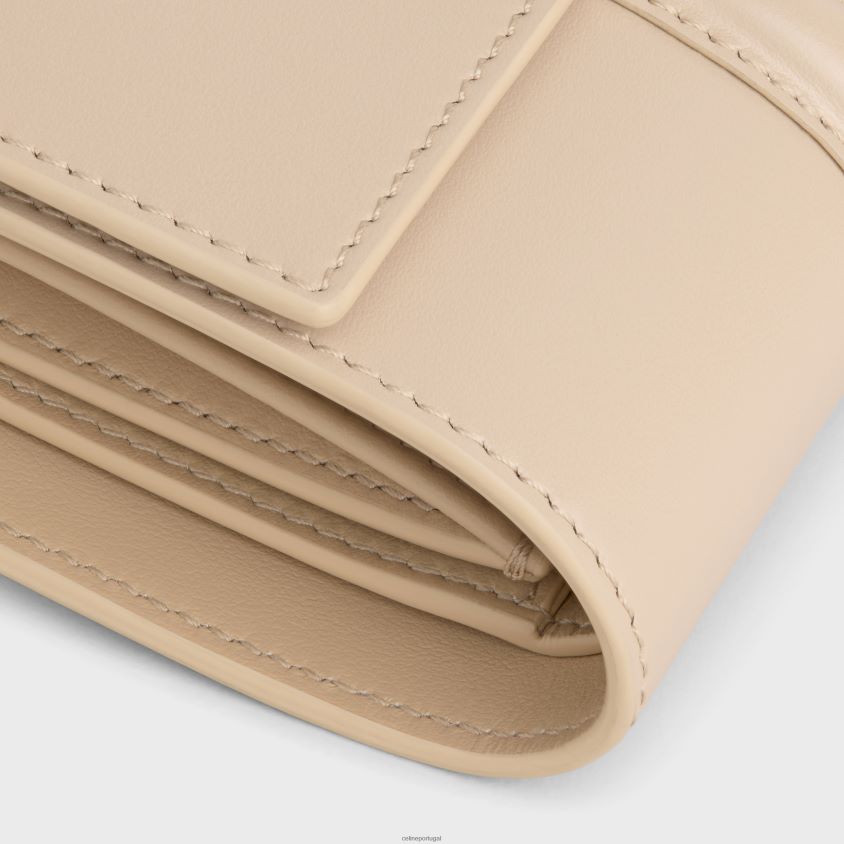 mulheres acessórios CELINE carteira pequena com três dobras 16 em couro de bezerro brilhante nu T204R468